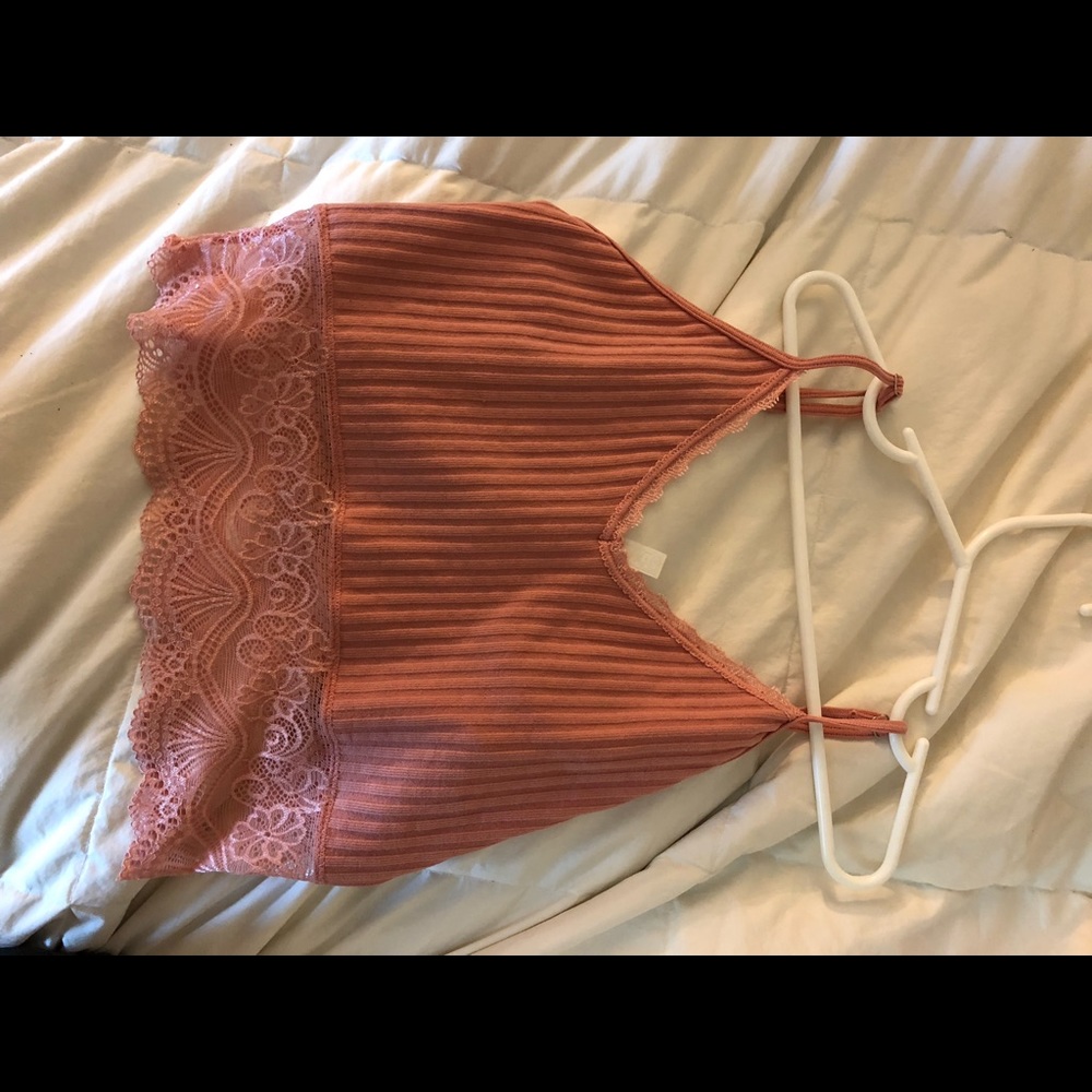 Pink cropped tank top